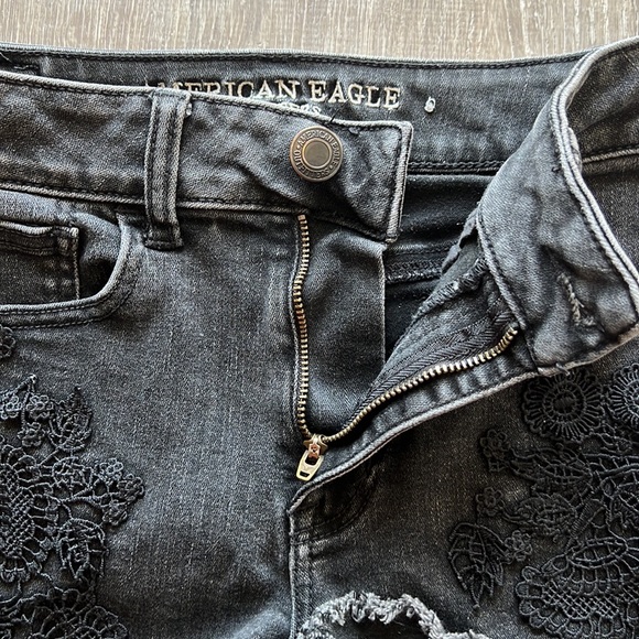 American Eagle Black Lace Denim Shorts Size 0 - Picture 6 of 10